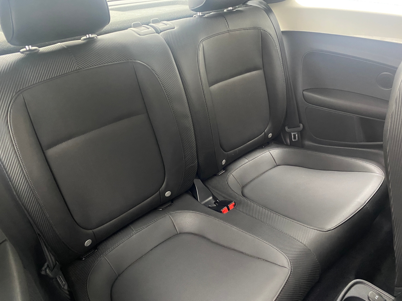 Thumbnail: 2014 Volkswagen Beetle - 5