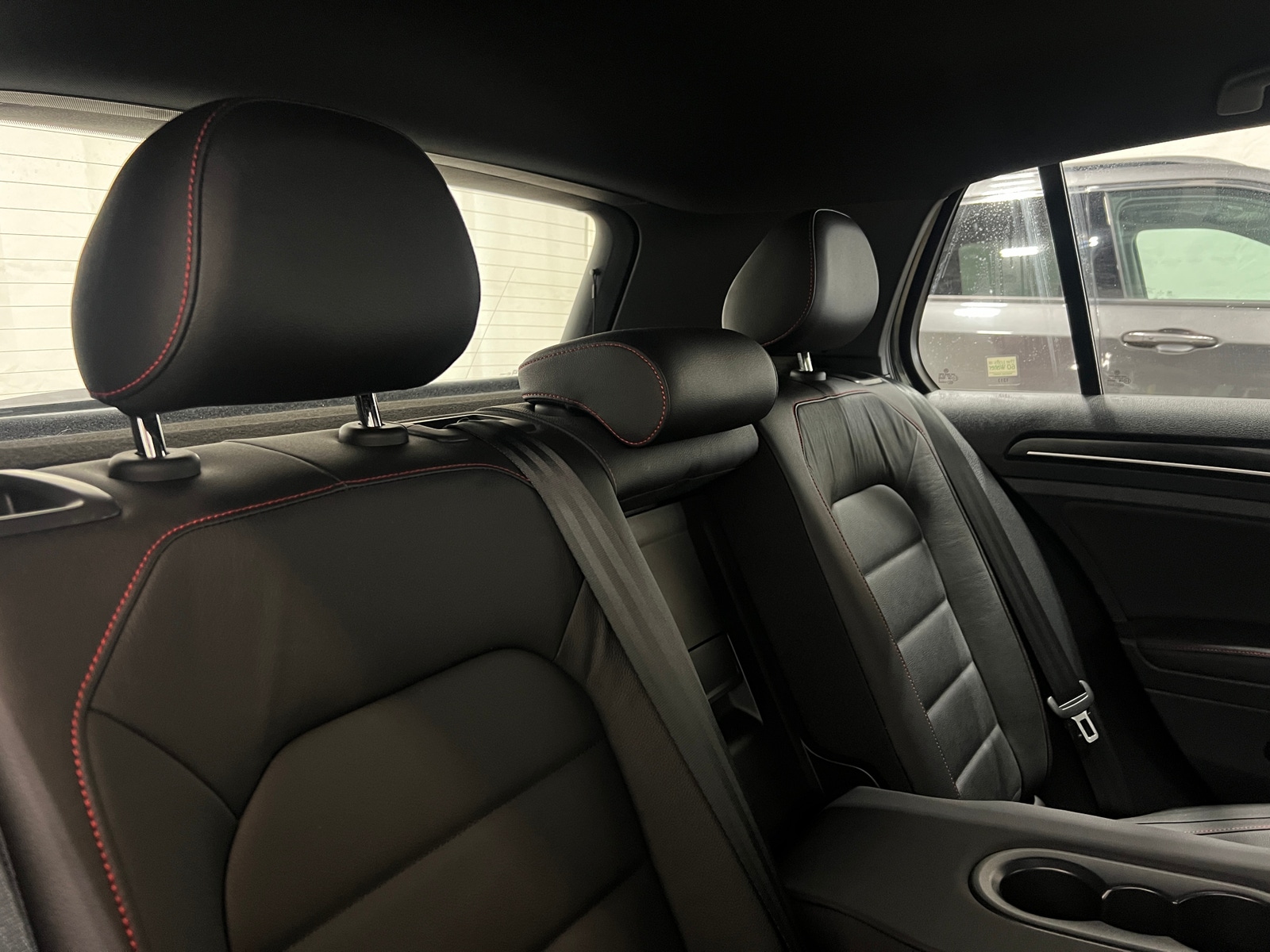 Thumbnail: 2016 Volkswagen Golf - 6