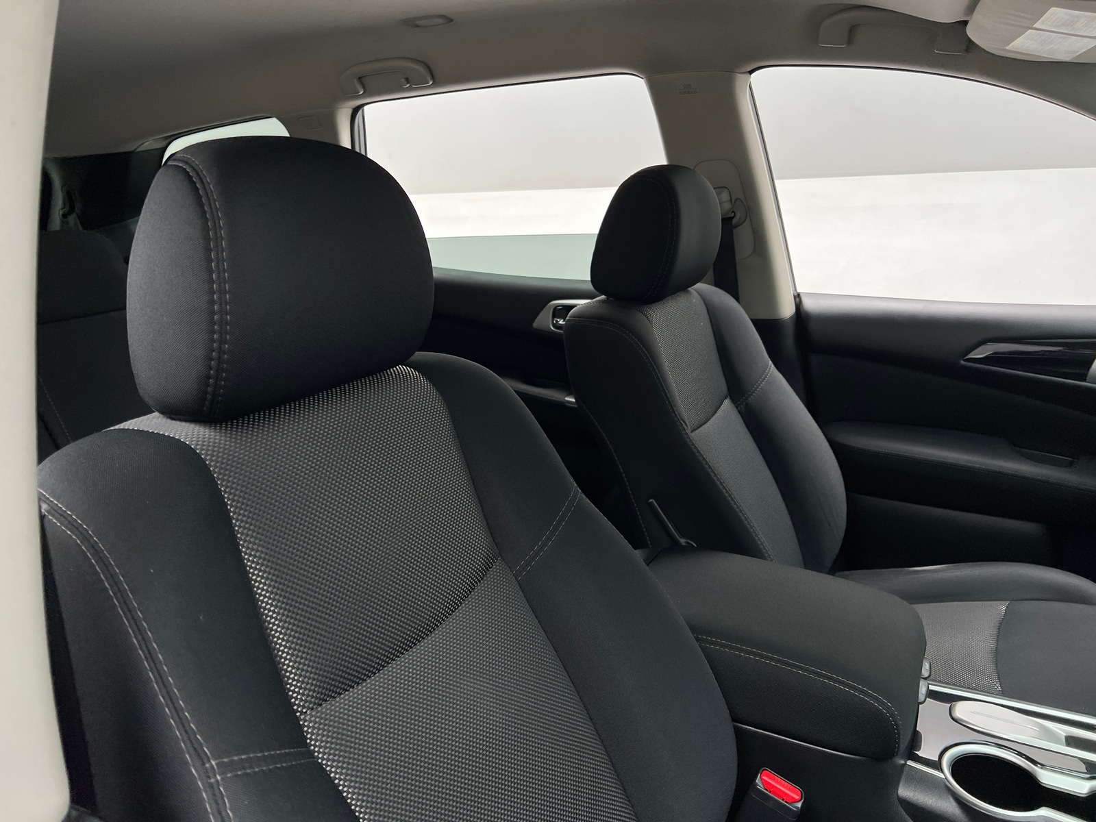 Thumbnail: 2017 Nissan Pathfinder - 2