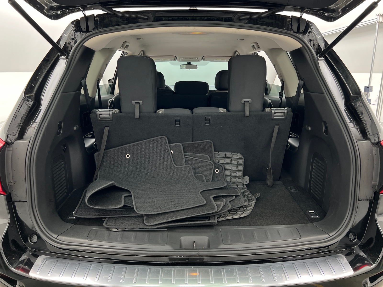 Thumbnail: 2017 Nissan Pathfinder - 7