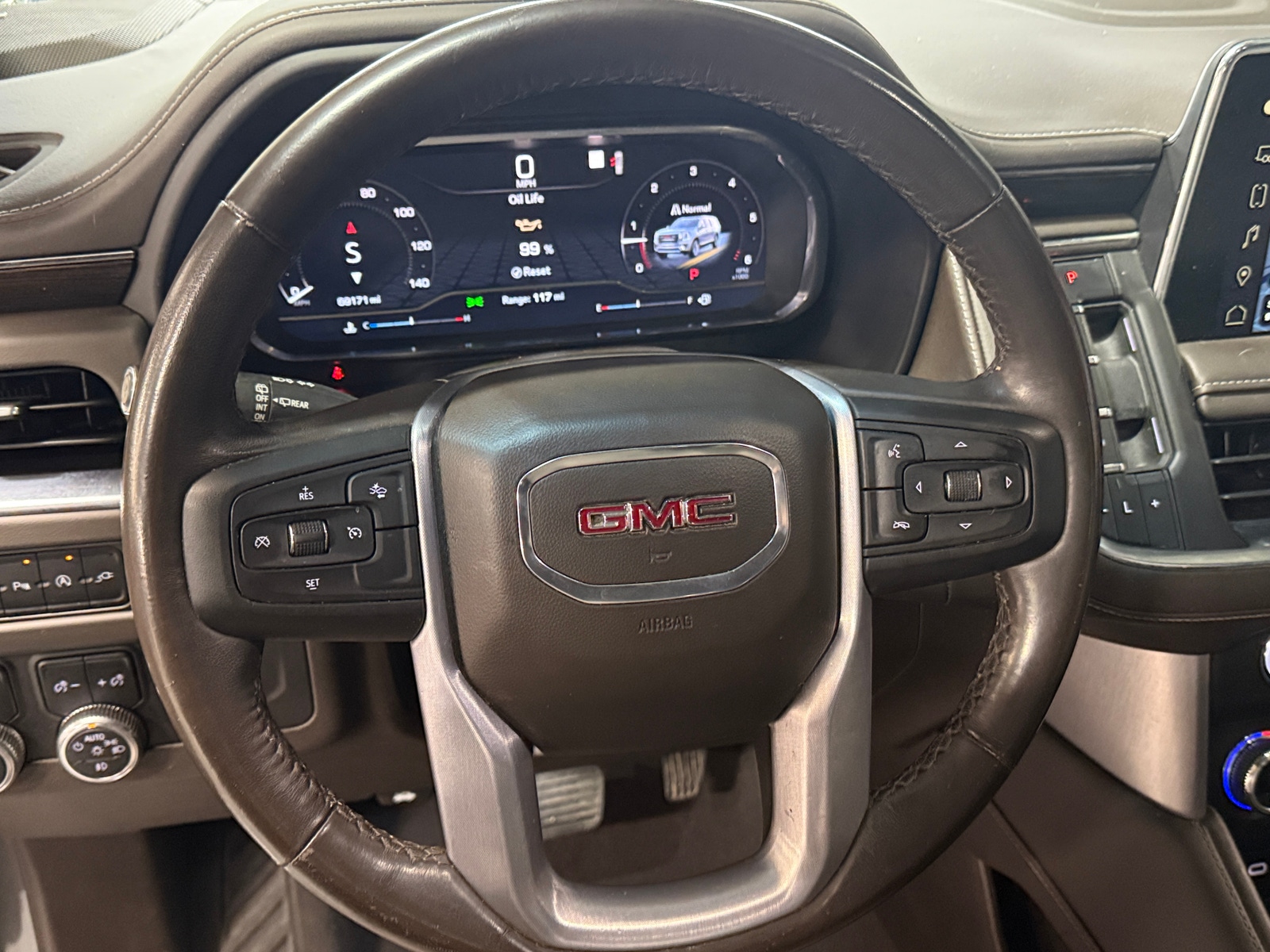 Thumbnail: 2022 GMC Yukon XL - 5