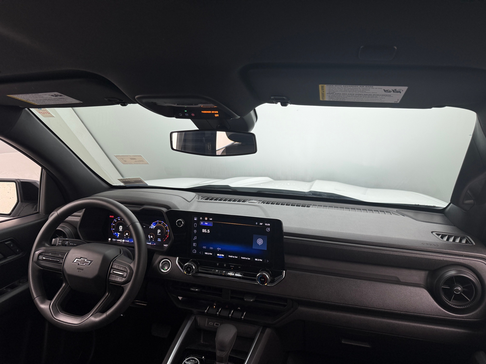 Thumbnail: 2024 Chevrolet Colorado - 3