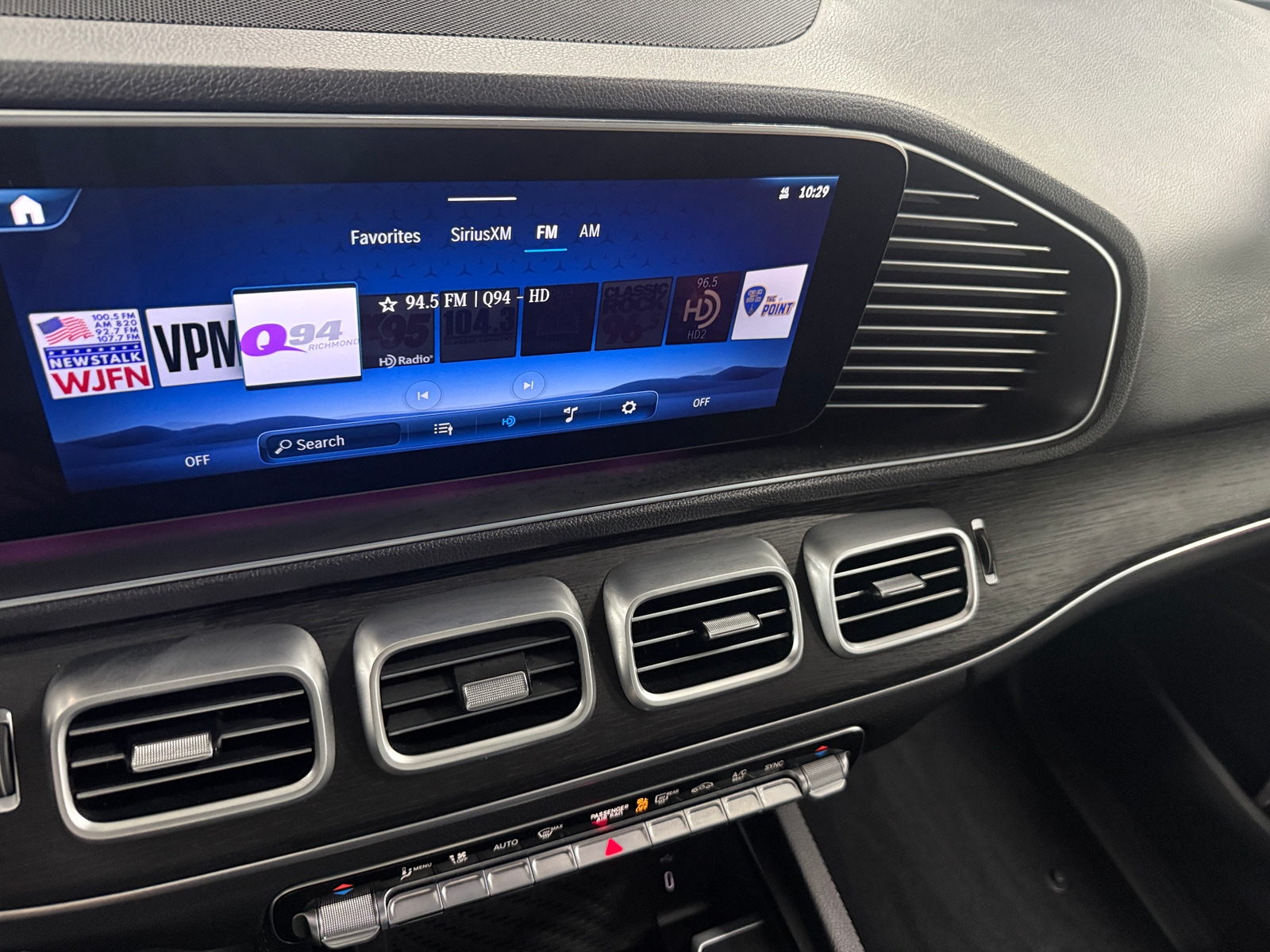 Thumbnail: 2025 Mercedes-Benz GLE - 3