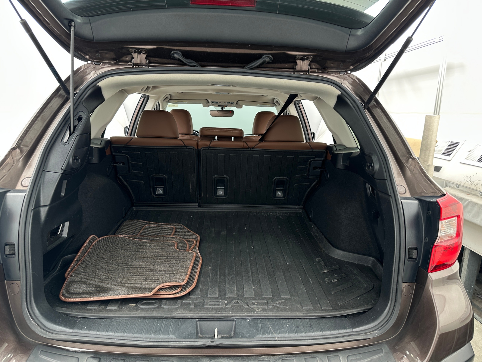 Thumbnail: 2019 Subaru Outback - 6