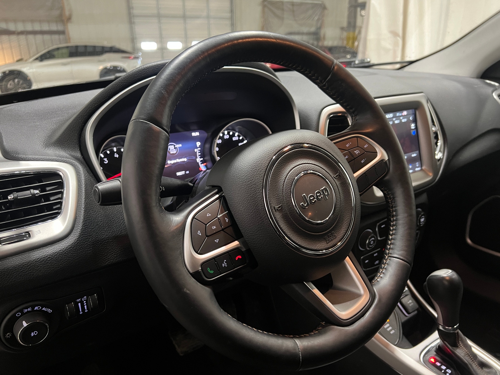 Thumbnail: 2019 Jeep Compass - 4