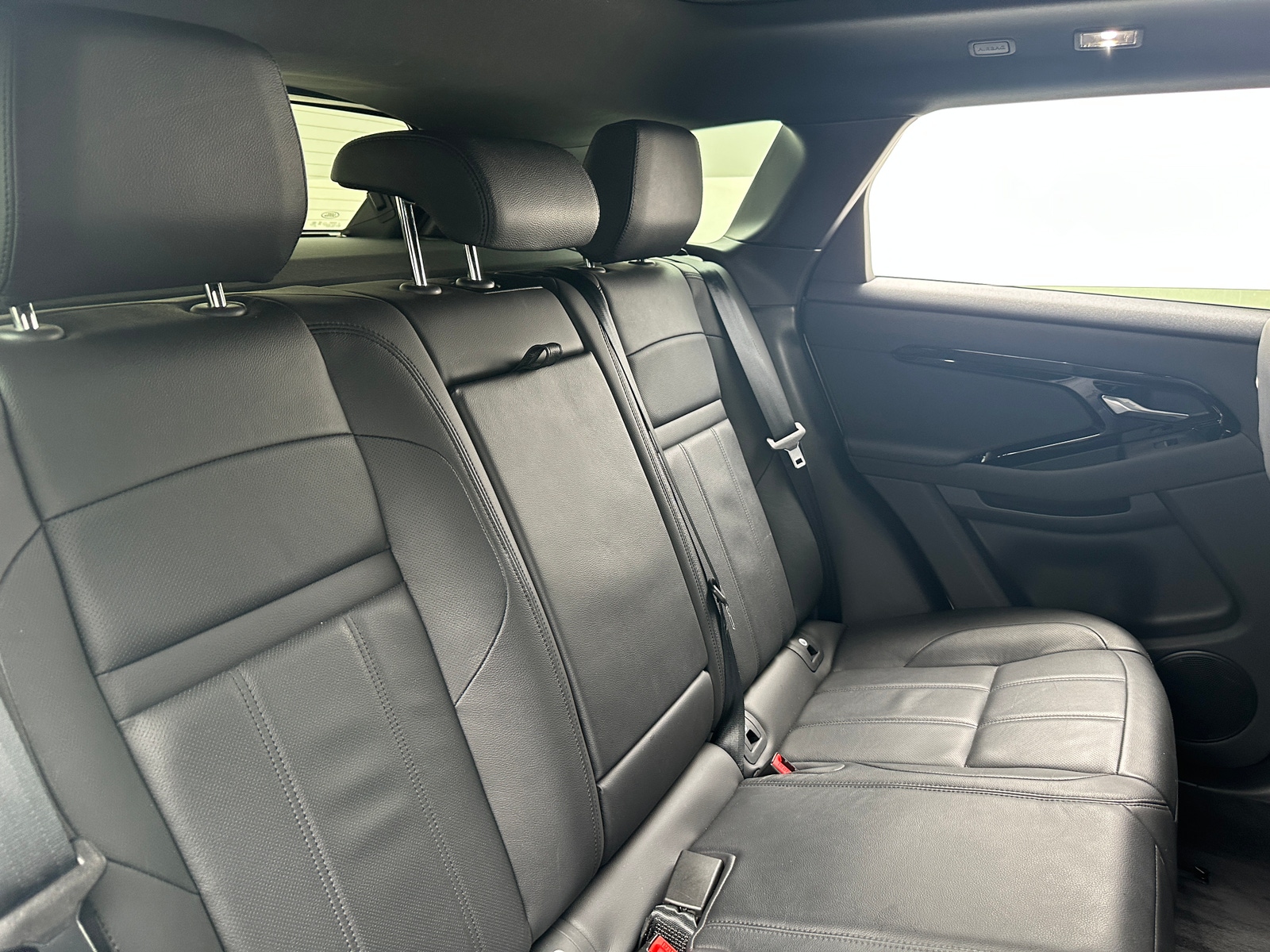 Thumbnail: 2024 Land Rover Range Rover Evoque - 5