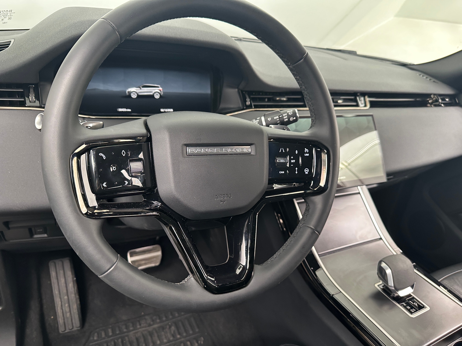 Thumbnail: 2024 Land Rover Range Rover Evoque - 4