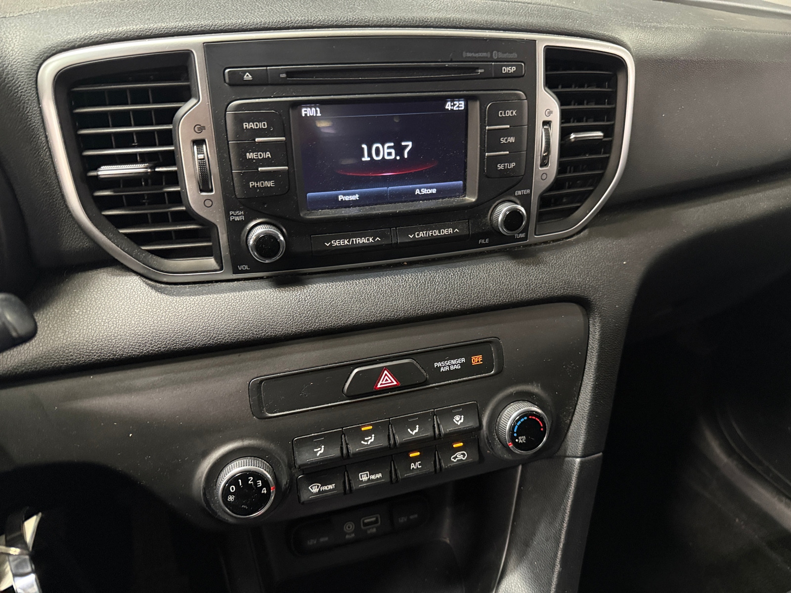 Thumbnail: 2019 Kia Sportage - 4