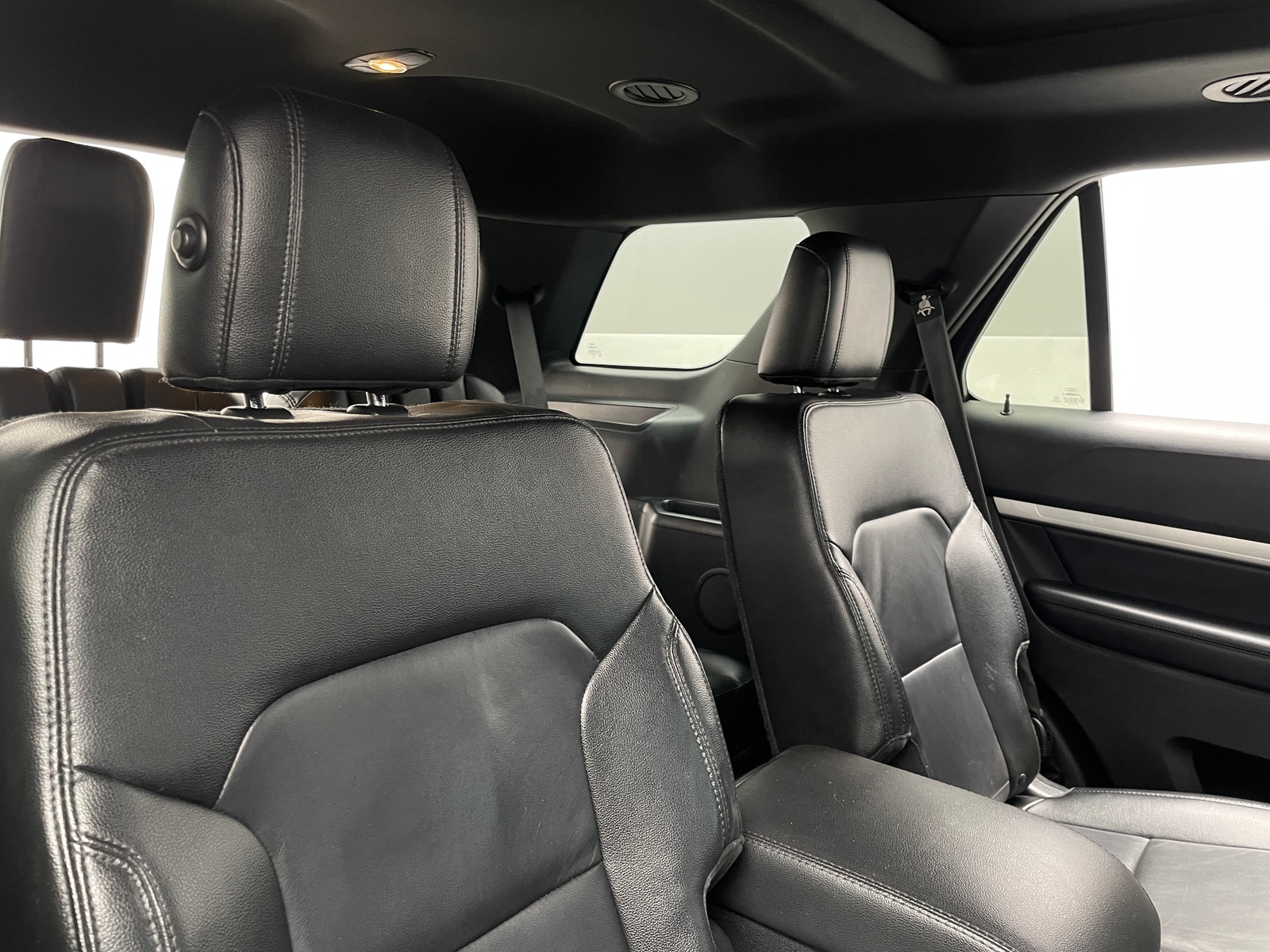 Thumbnail: 2016 Ford Explorer - 5