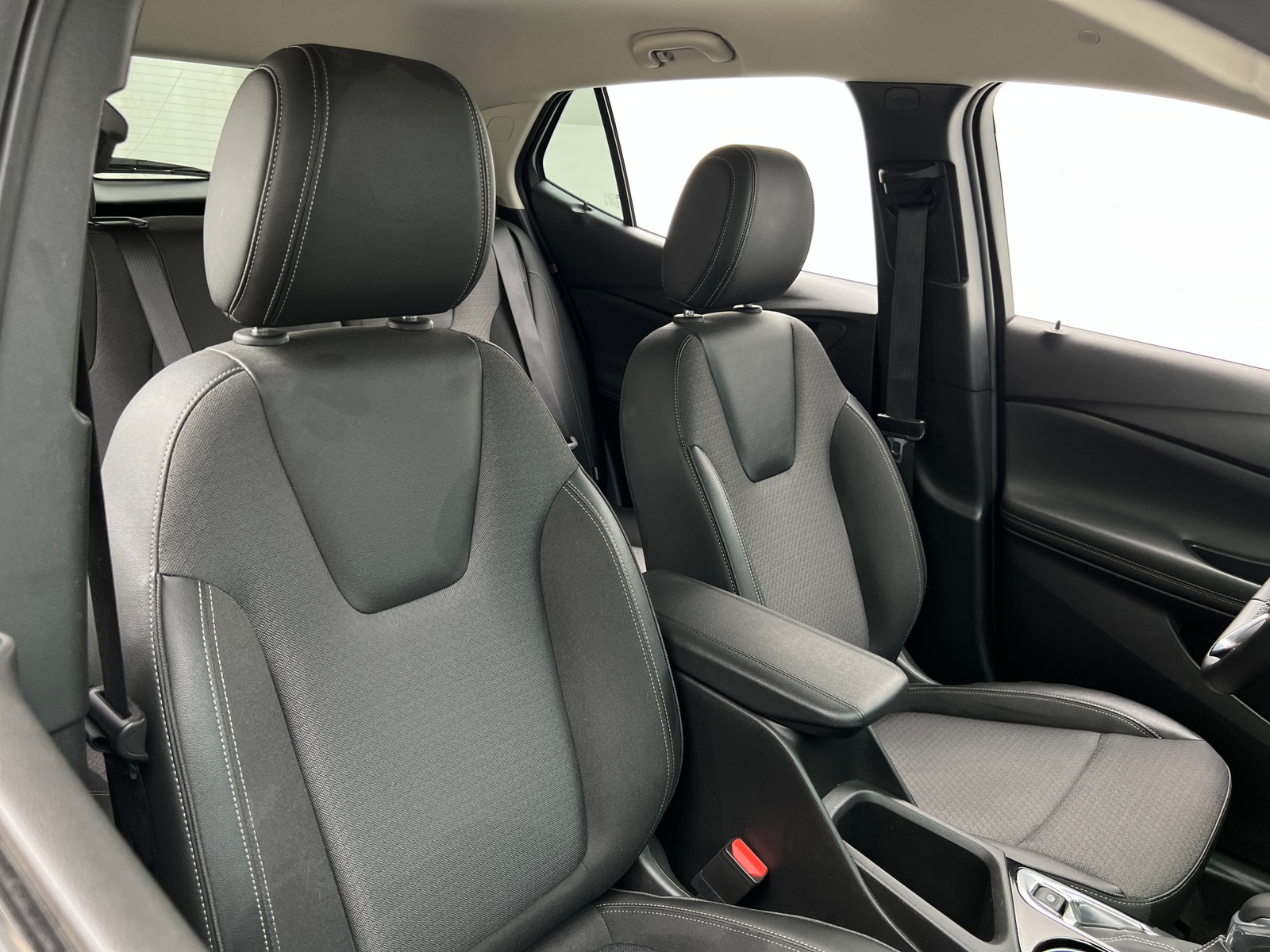 Thumbnail: 2025 Buick Encore GX - 2