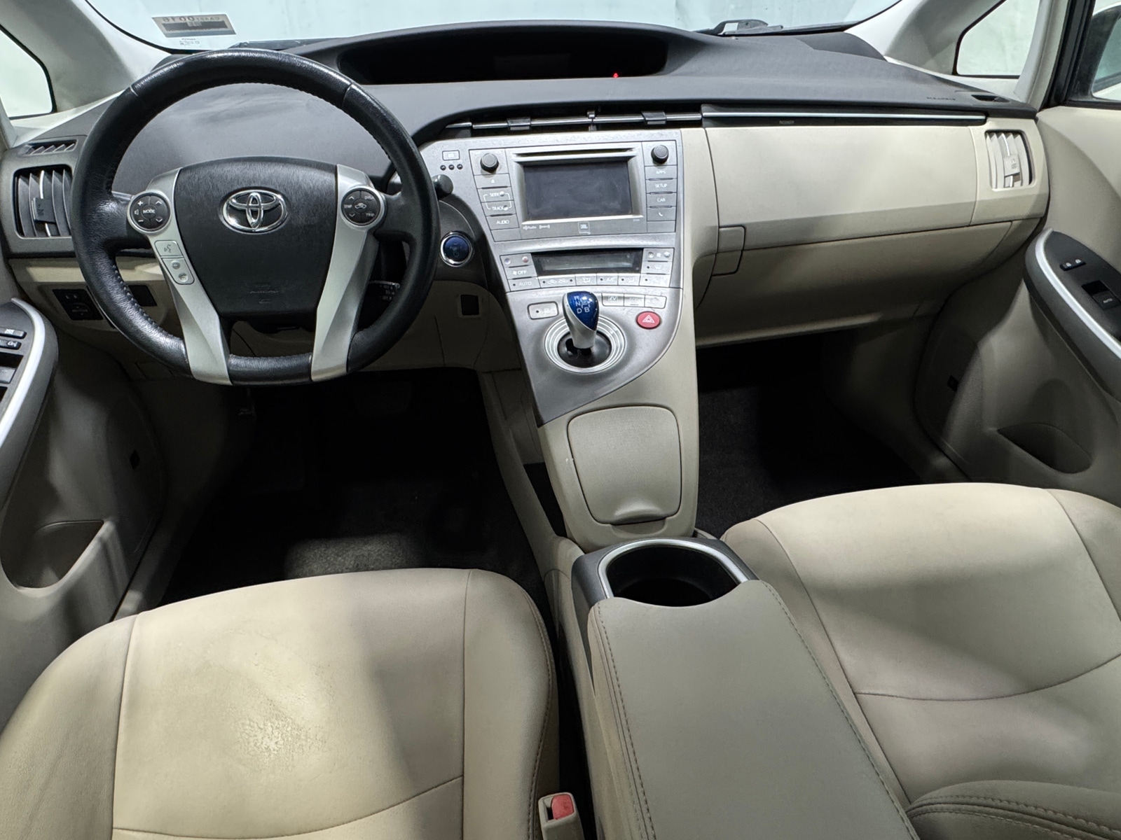Thumbnail: 2015 Toyota Prius - 2