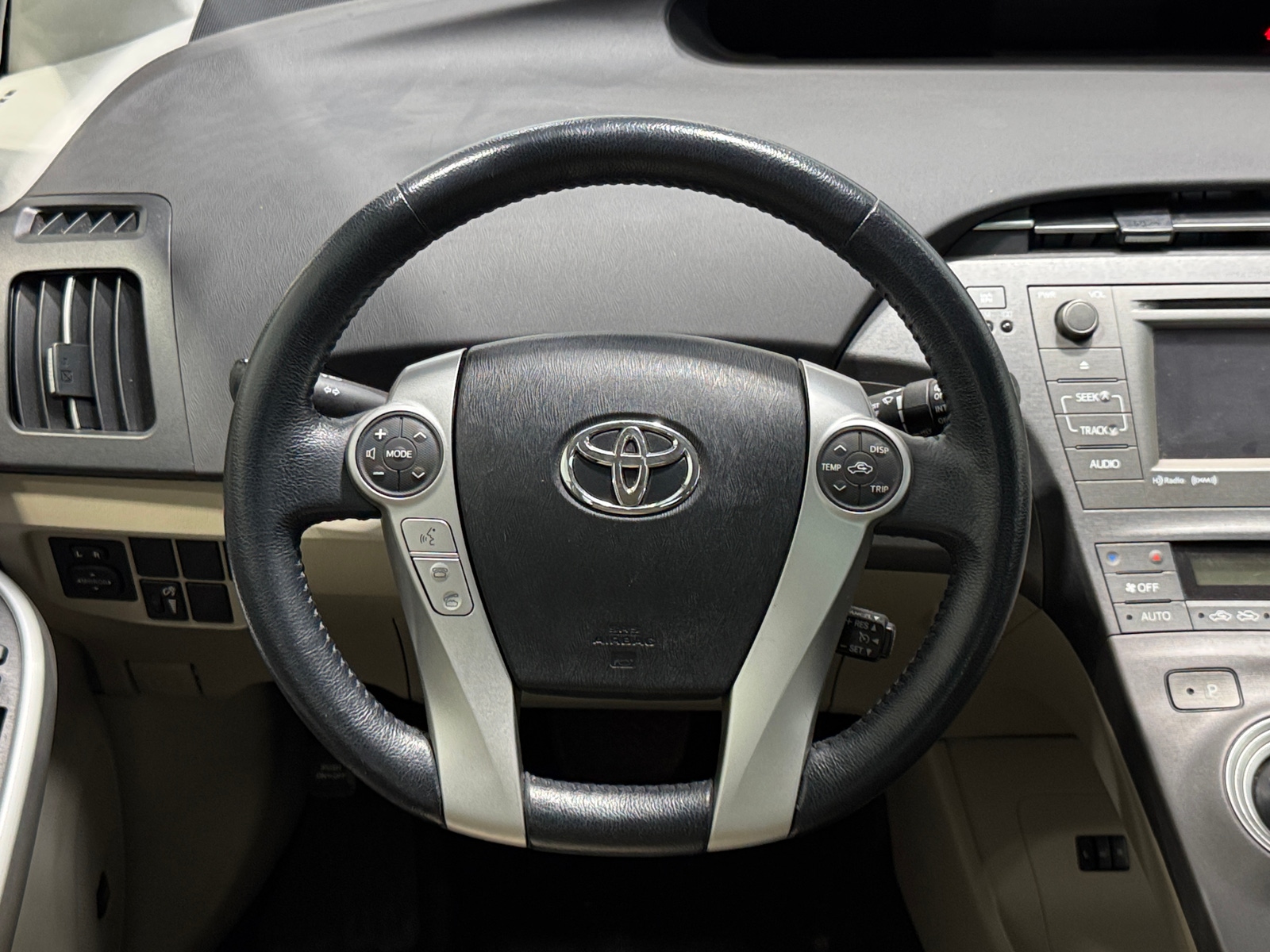Thumbnail: 2015 Toyota Prius - 4
