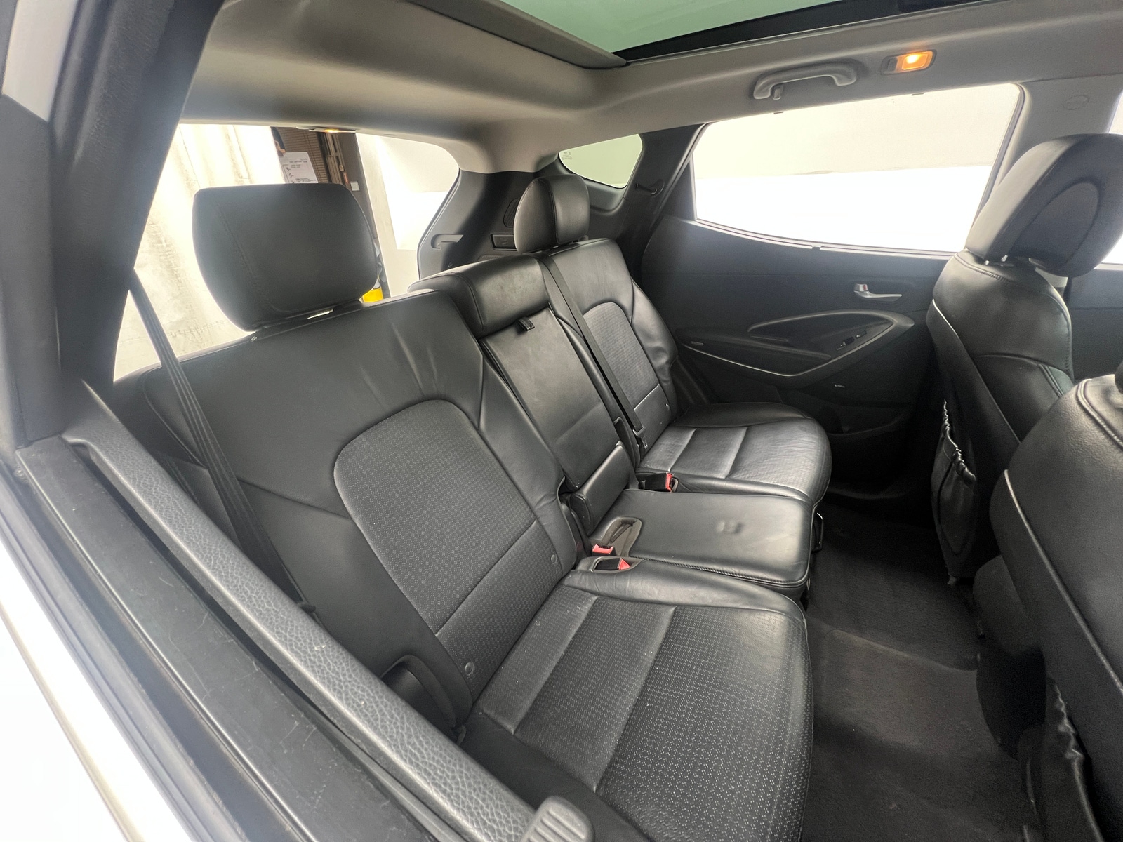 Thumbnail: 2016 Hyundai Santa Fe - 5