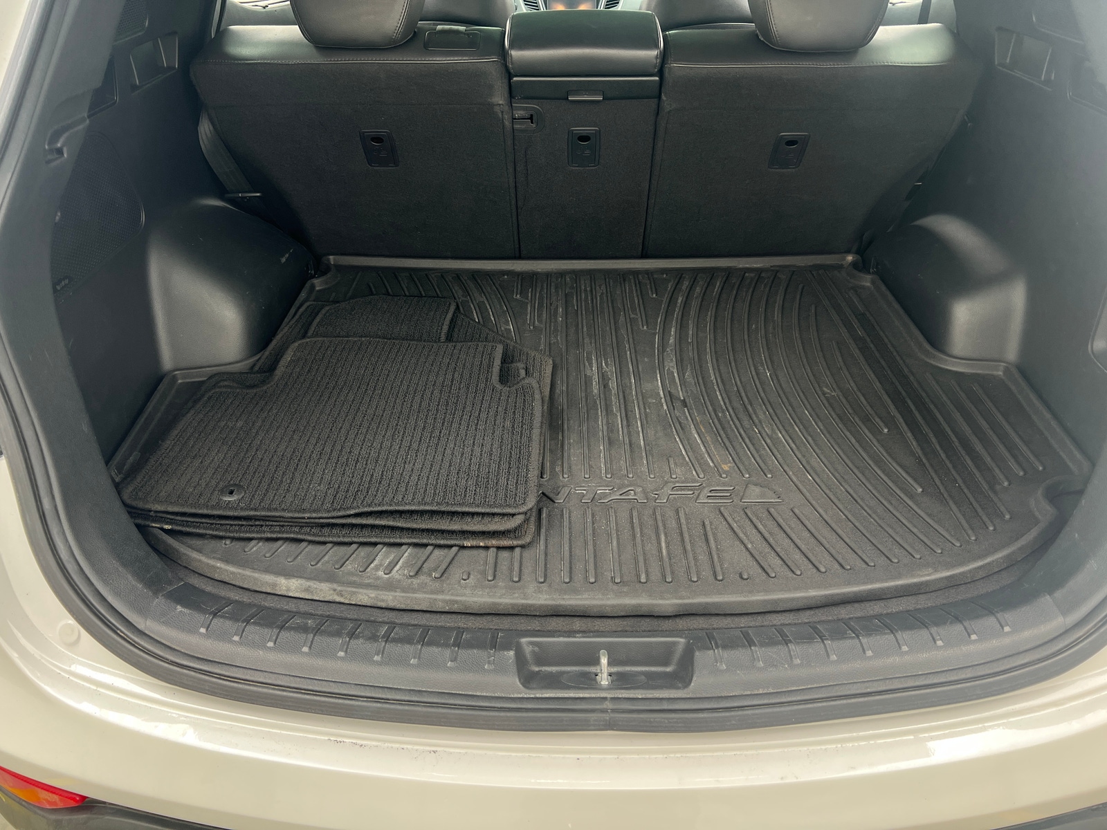 Thumbnail: 2016 Hyundai Santa Fe - 6