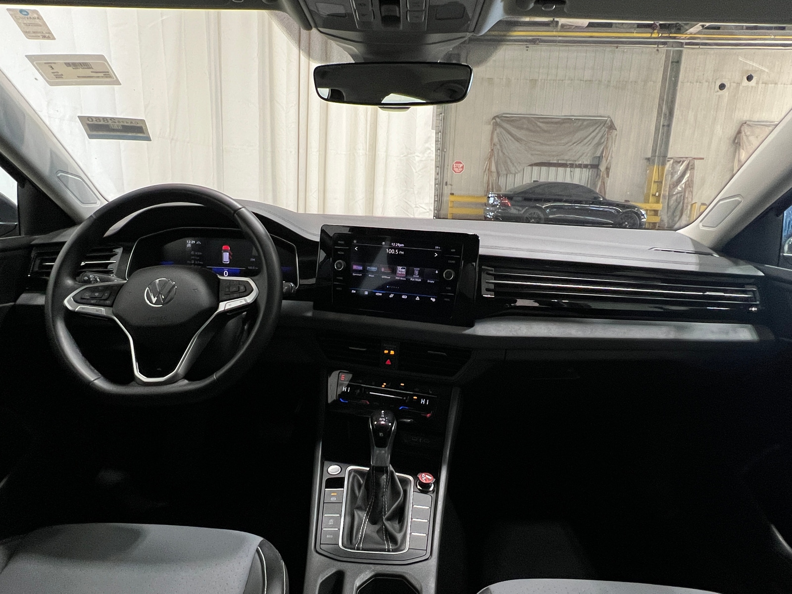 Thumbnail: 2025 Volkswagen Jetta - 2