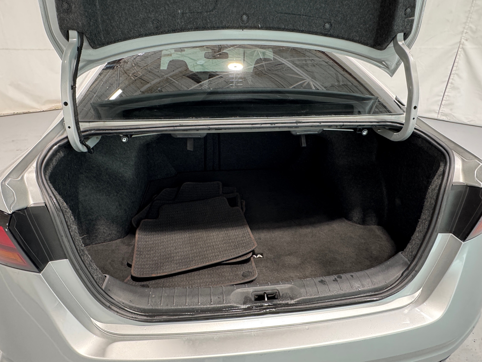 Thumbnail: 2019 Nissan Altima - 7