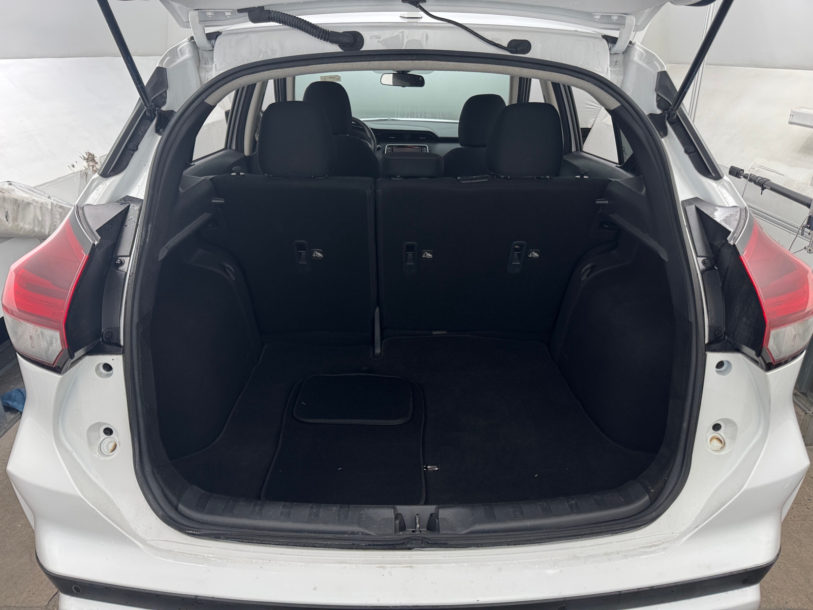 Thumbnail: 2022 Nissan Kicks - 7