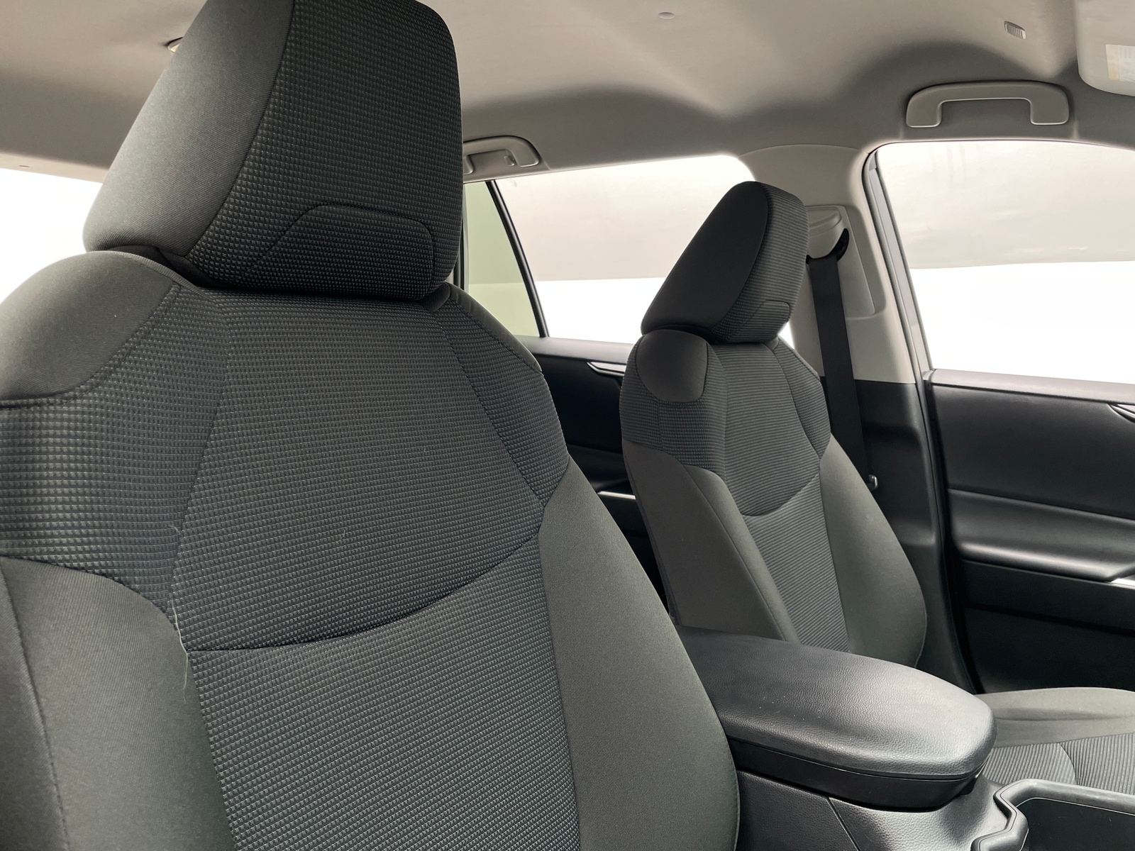 Thumbnail: 2025 Toyota RAV4 - 2