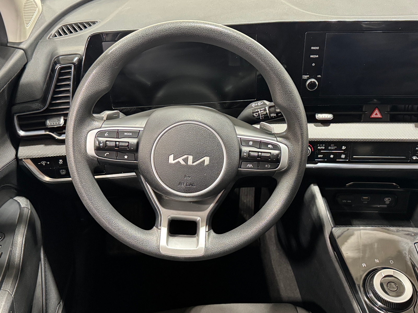 Thumbnail: 2023 Kia Sportage - 5