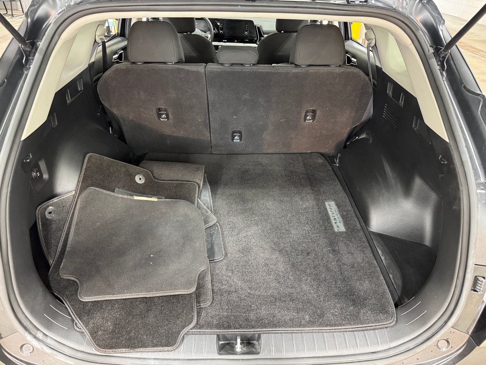 Thumbnail: 2023 Kia Sportage - 7