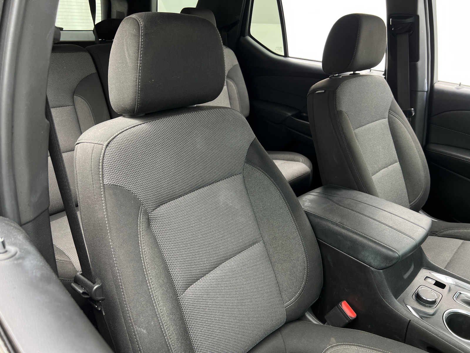 Thumbnail: 2023 Chevrolet Traverse - 2