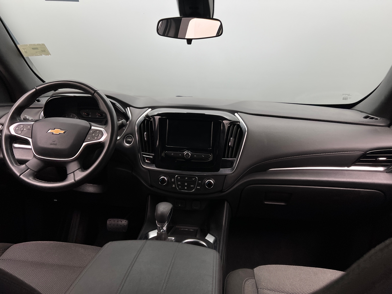 Thumbnail: 2023 Chevrolet Traverse - 3