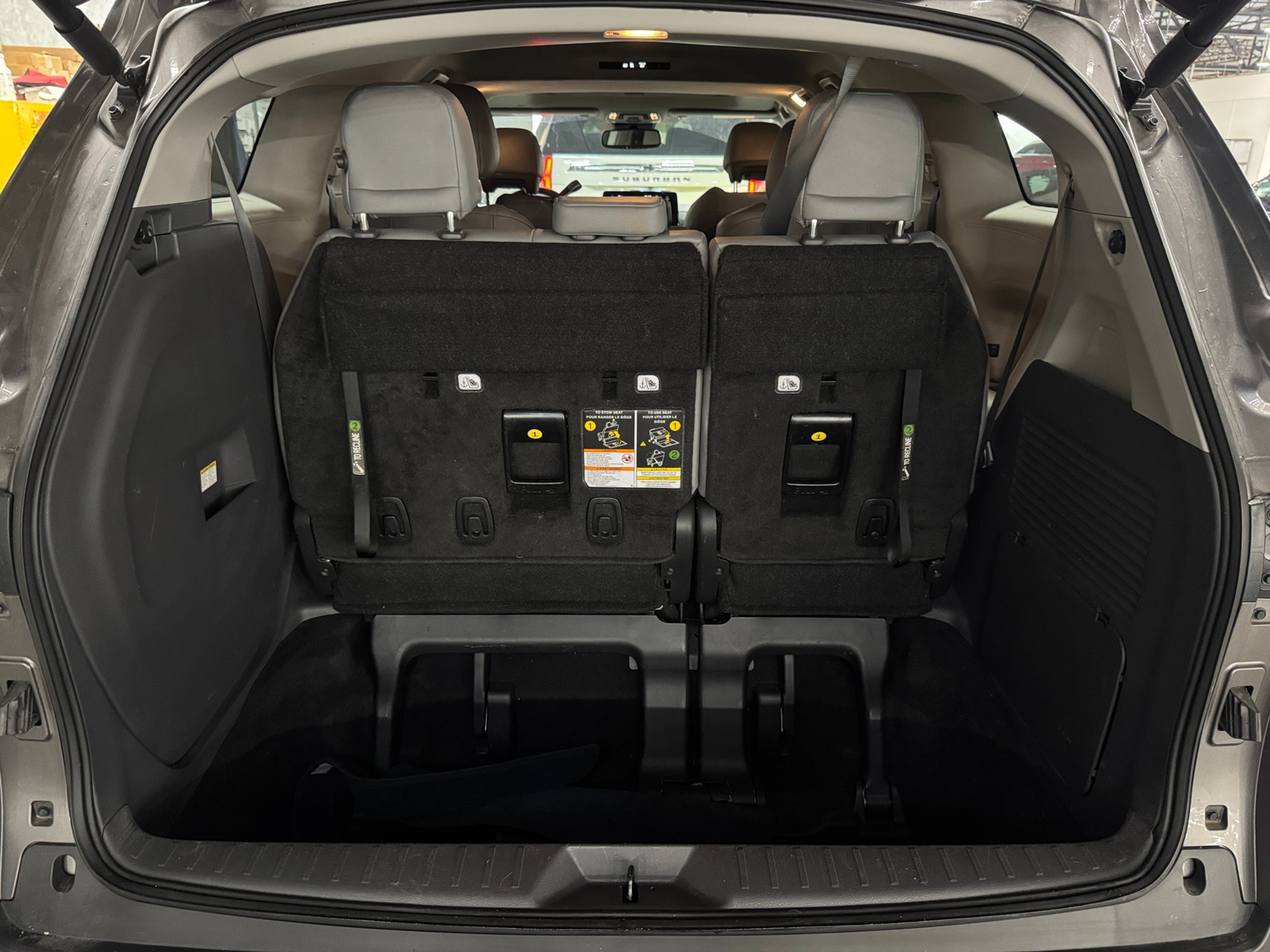 Thumbnail: 2023 Toyota Sienna - 6