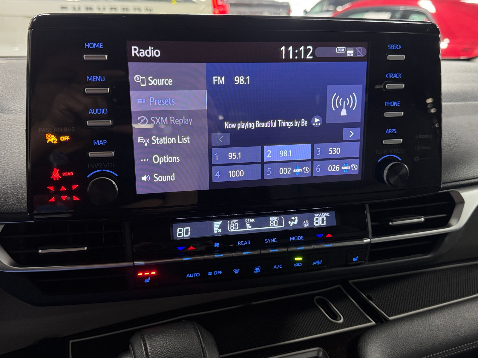 Thumbnail: 2023 Toyota Sienna - 3