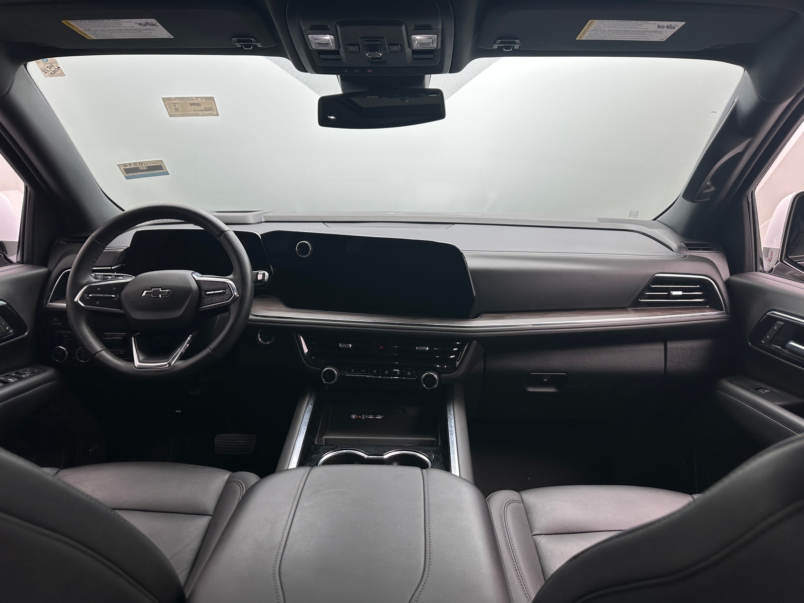 Thumbnail: 2025 Chevrolet Suburban - 2