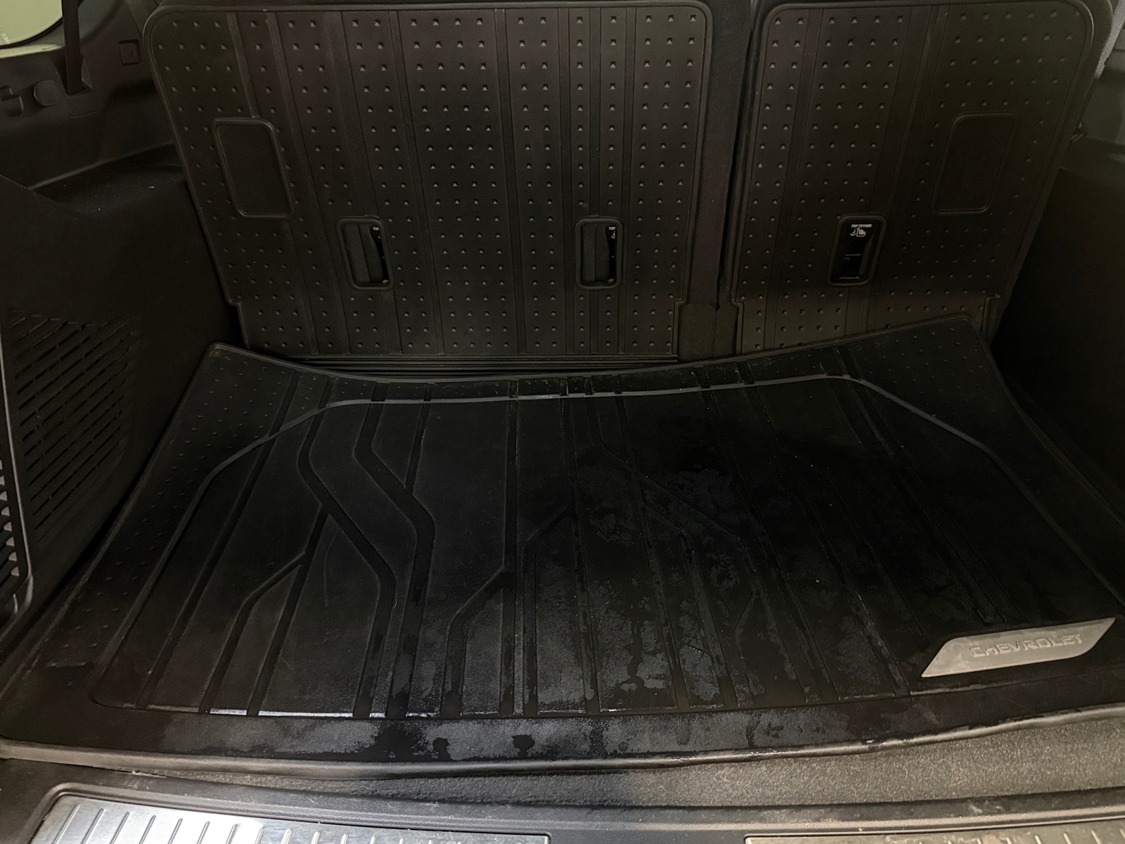 Thumbnail: 2025 Chevrolet Suburban - 6