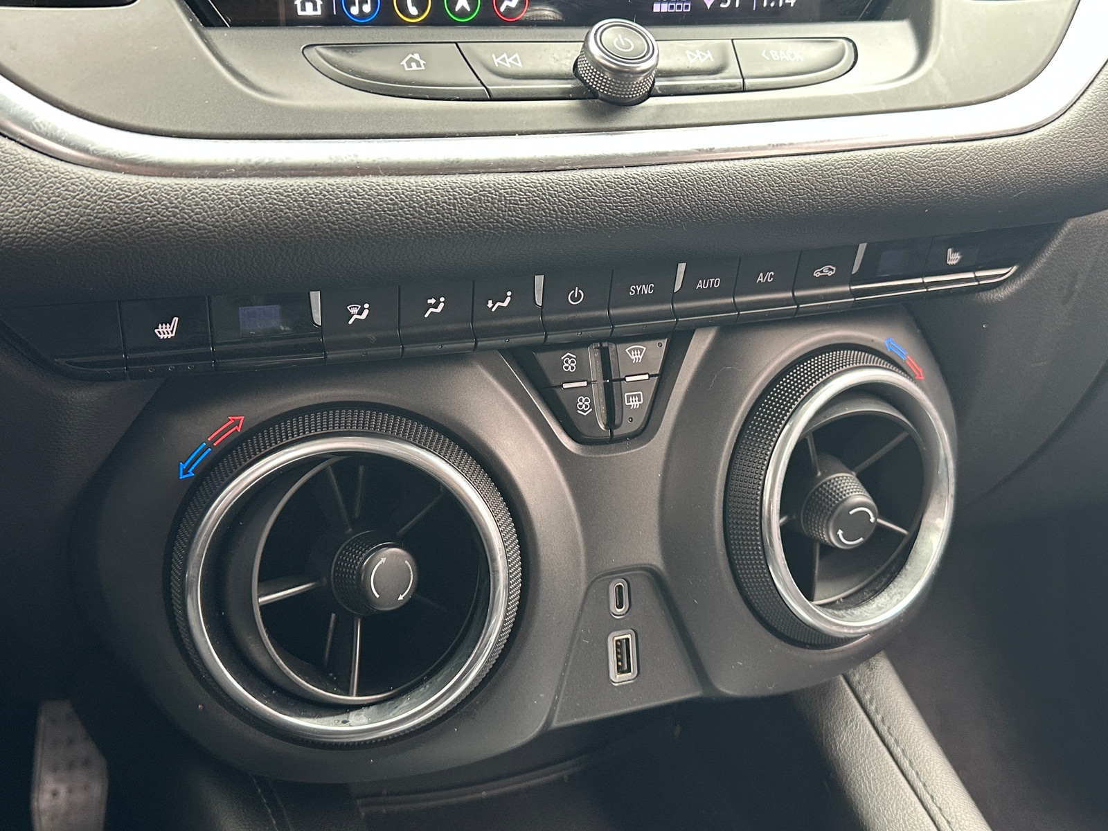 Thumbnail: 2020 Chevrolet Blazer - 3