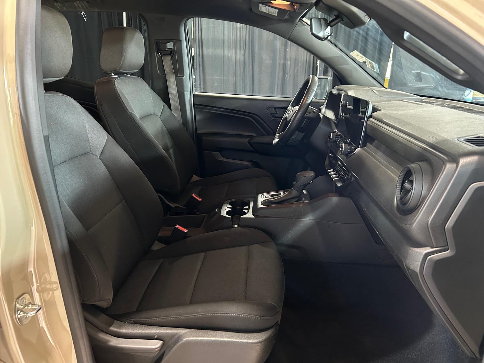 Thumbnail: 2023 Chevrolet Colorado - 2