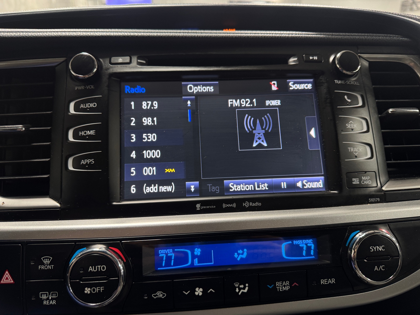 Thumbnail: 2018 Toyota Highlander - 3