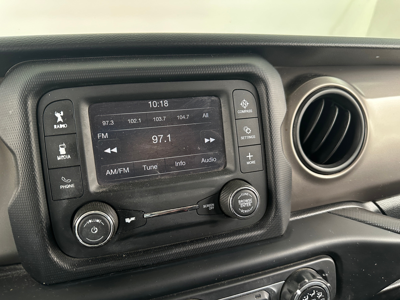 Thumbnail: 2020 Jeep Wrangler - 4