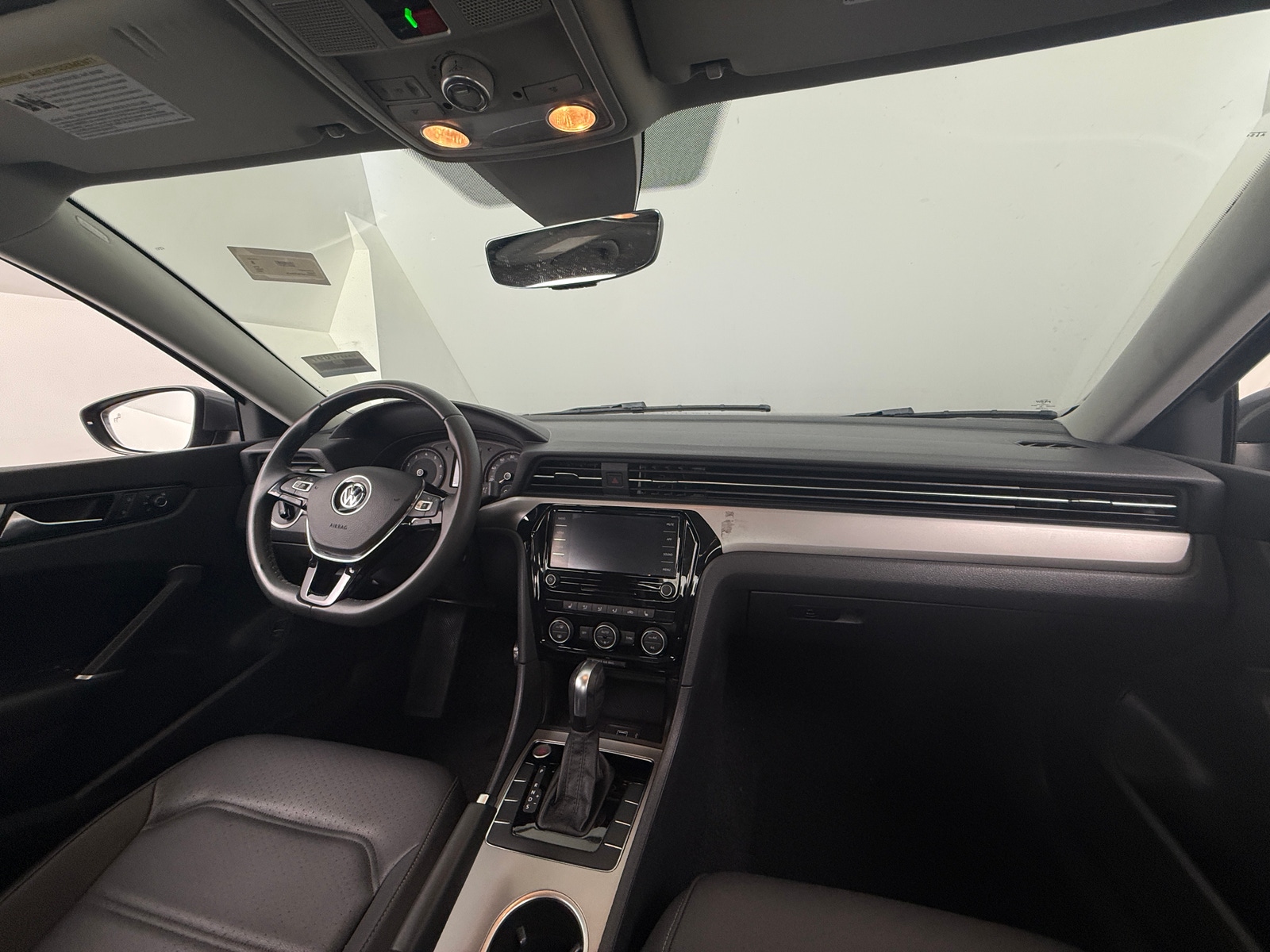 Thumbnail: 2022 Volkswagen Passat - 2