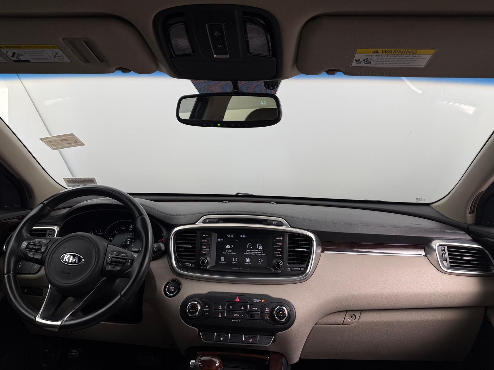 Thumbnail: 2017 Kia Sorento - 2