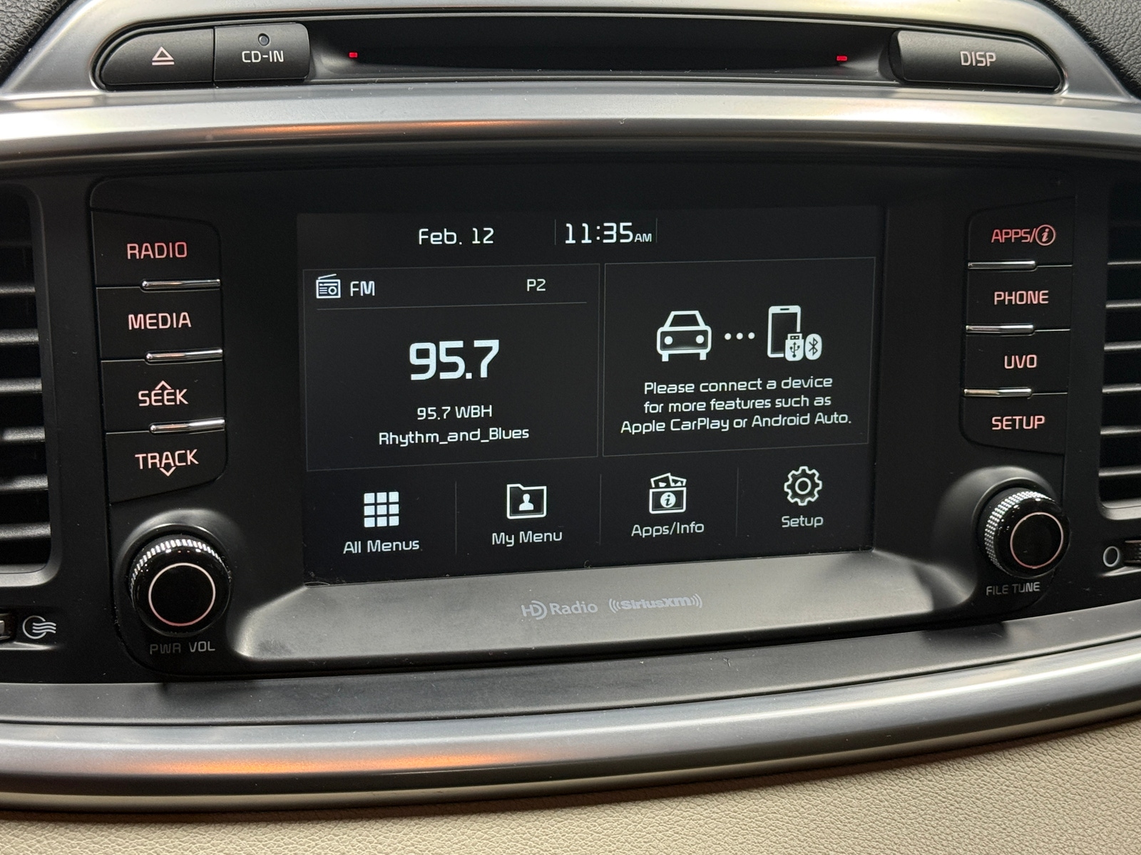 Thumbnail: 2017 Kia Sorento - 3