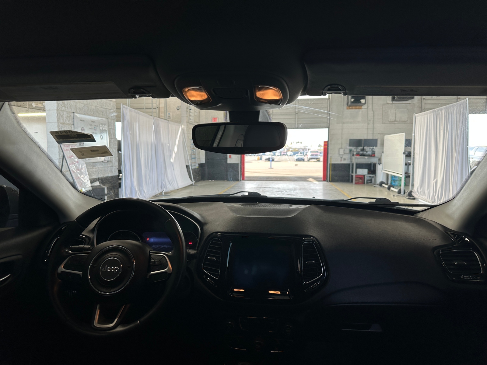 Thumbnail: 2020 Jeep Compass - 3