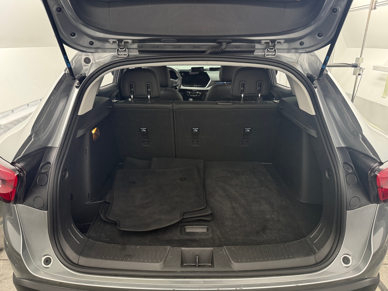 Thumbnail: 2025 Chevrolet Trax - 7