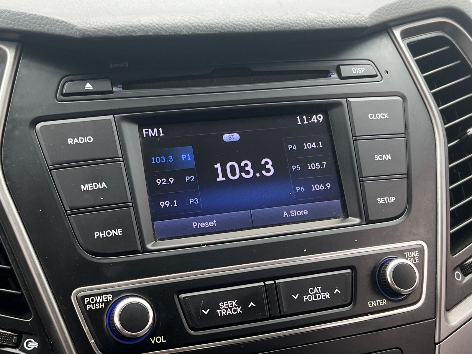 Thumbnail: 2017 Hyundai Santa Fe - 4