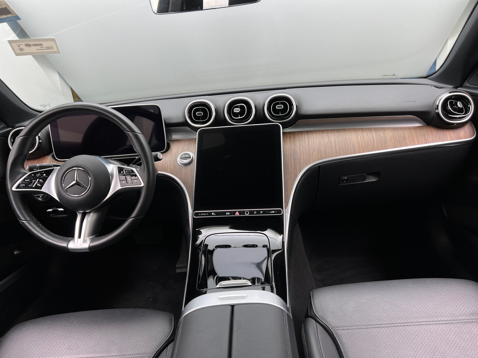 Thumbnail: 2025 Mercedes-Benz C-Class - 2