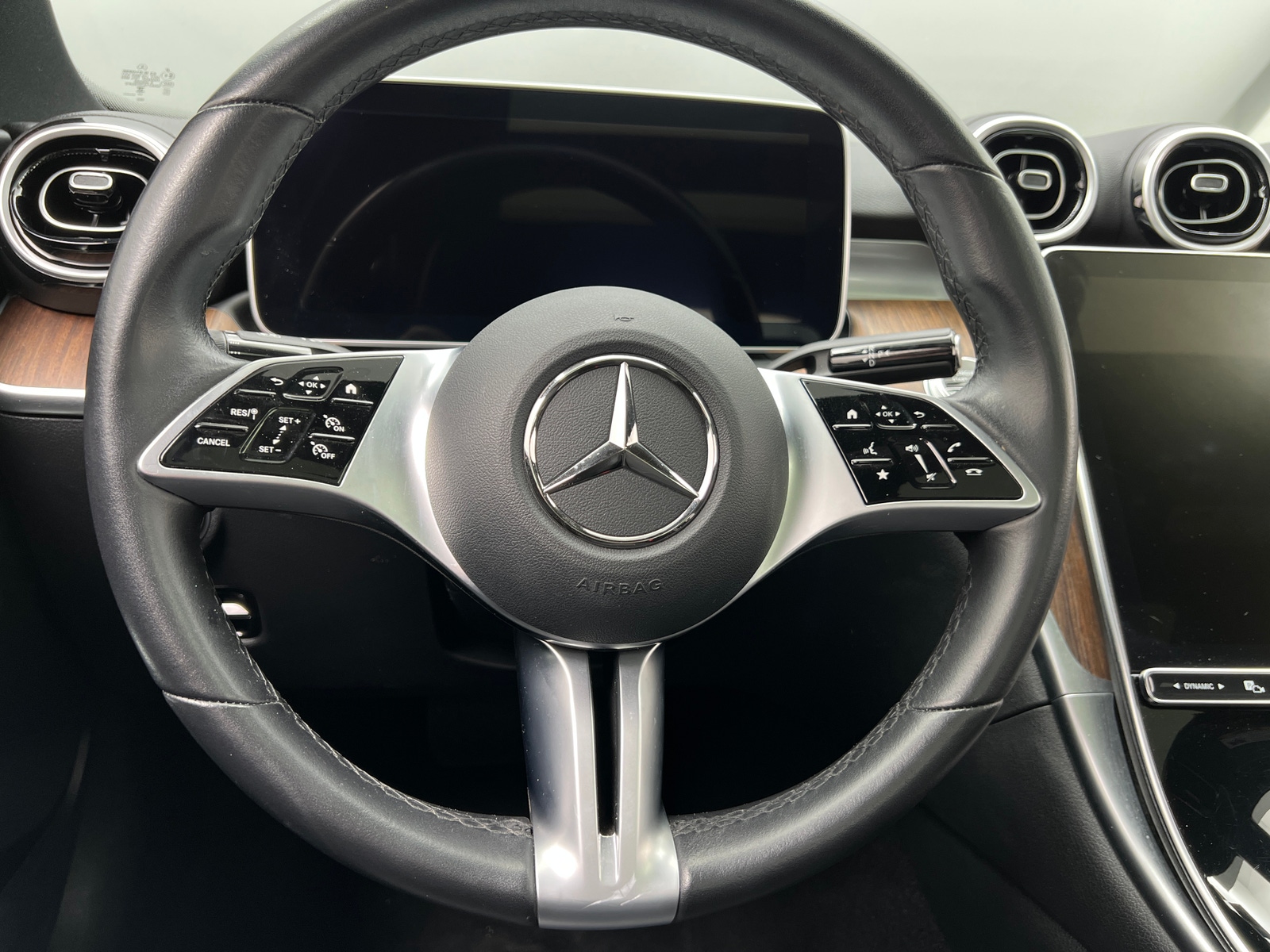 Thumbnail: 2025 Mercedes-Benz C-Class - 4