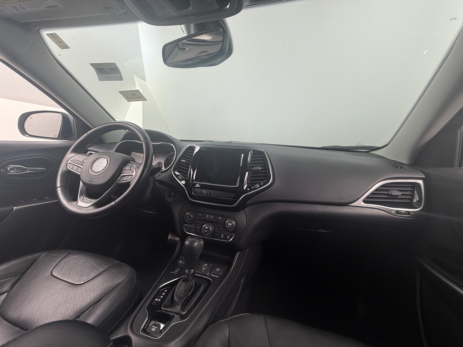 Thumbnail: 2020 Jeep Cherokee - 2