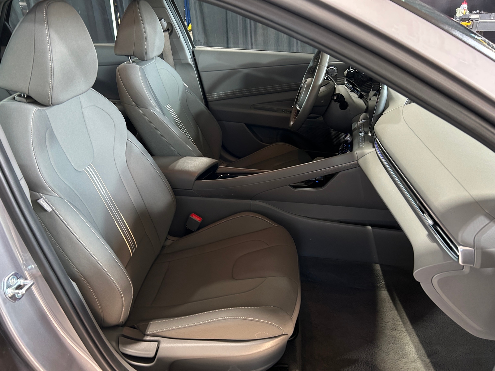 Thumbnail: 2025 Hyundai Elantra - 2