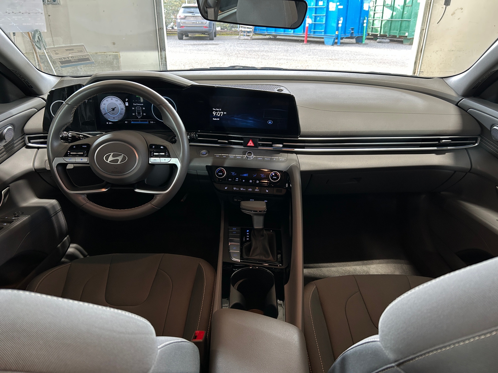 Thumbnail: 2025 Hyundai Elantra - 3