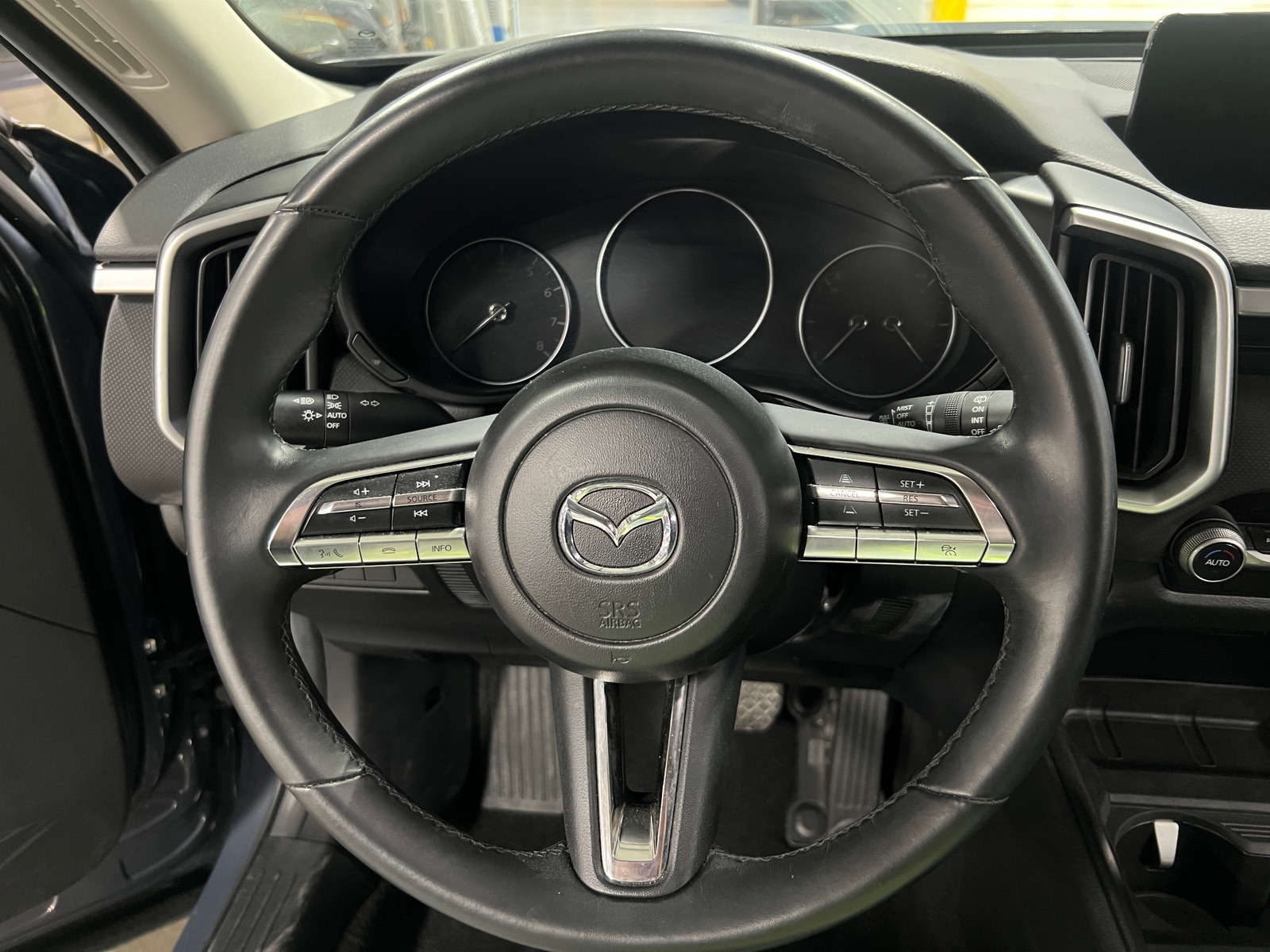 Thumbnail: 2025 Mazda CX-50 - 5