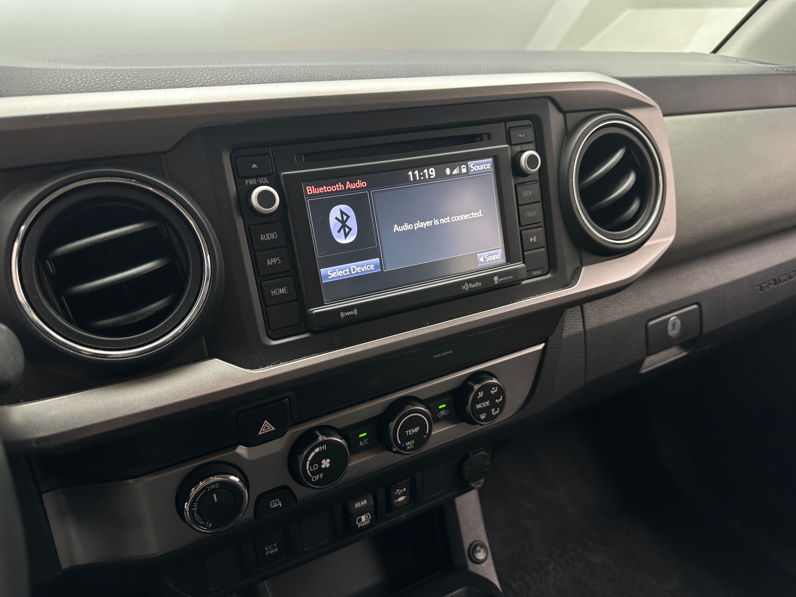 Thumbnail: 2019 Toyota Tacoma - 4