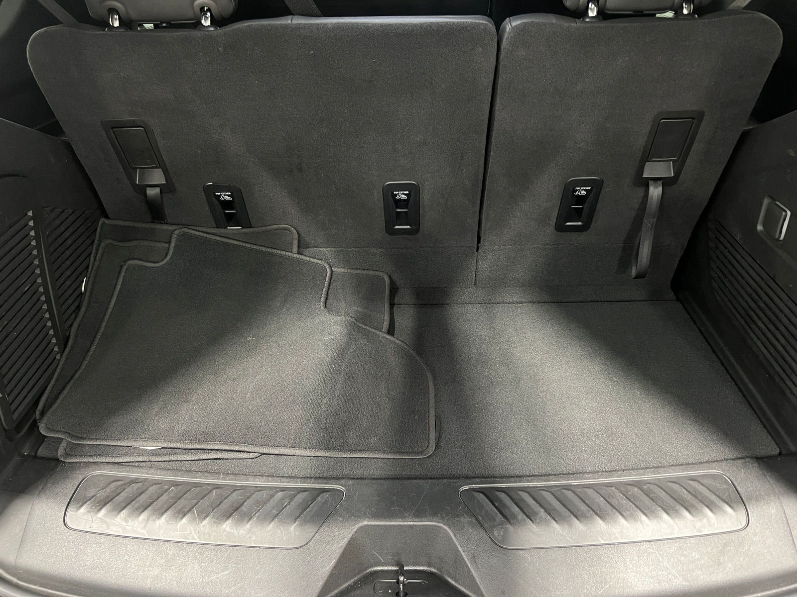 Thumbnail: 2025 Chevrolet Tahoe - 6