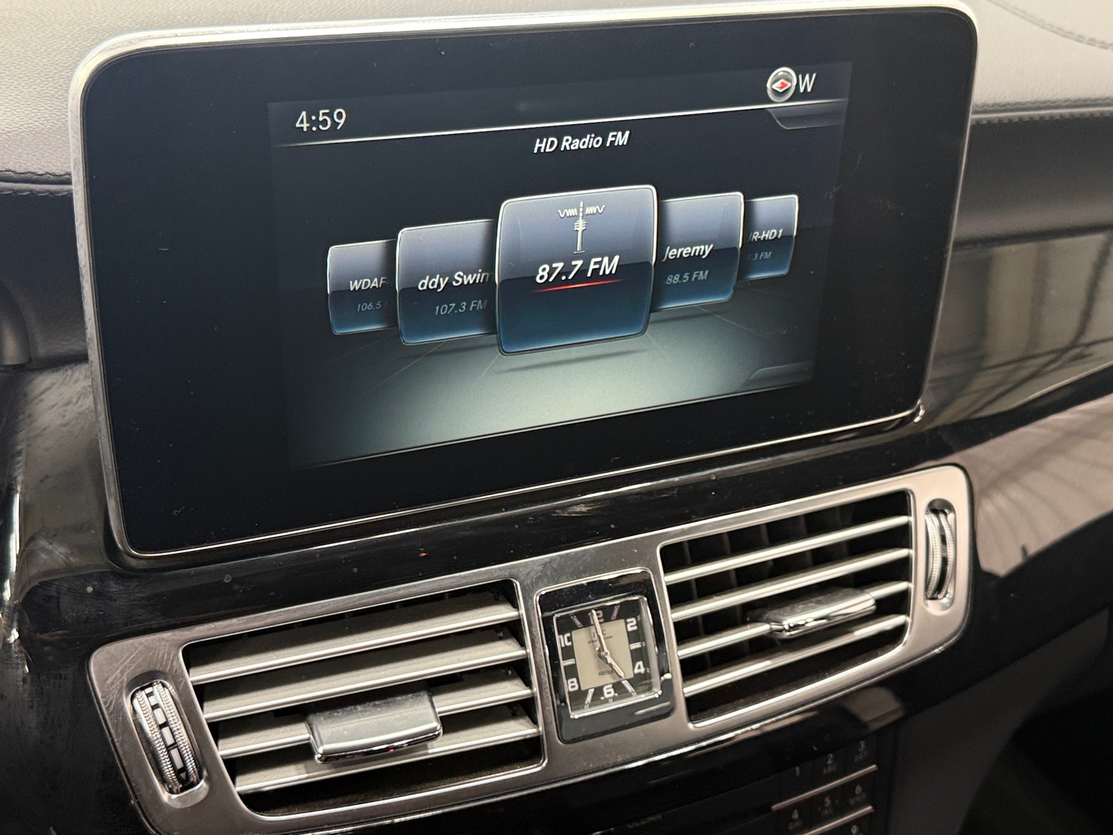 Thumbnail: 2015 Mercedes-Benz CLS - 3