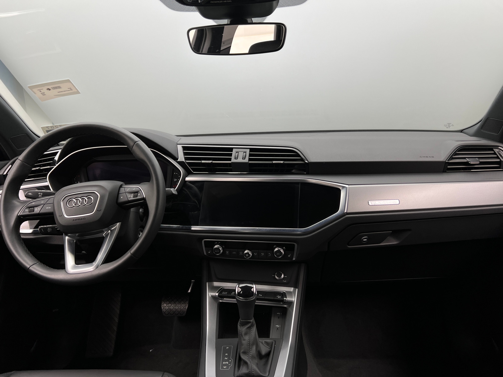 Thumbnail: 2025 Audi Q3 - 2